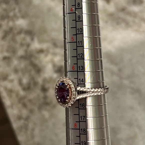 Beautiful Sterling Silver and Rose Gold Amethyst Ring. ๐ - Picture 4 of 9